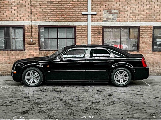 Chrysler 300C HEMI 5.7 V8 340hp 2006 Youngtimer