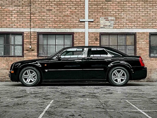 Chrysler 300C HEMI 5.7 V8 340hp 2006 Youngtimer