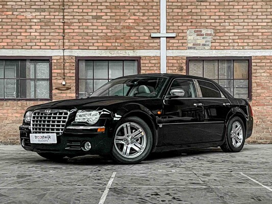 Chrysler 300C HEMI 5.7 V8 340hp 2006 Youngtimer