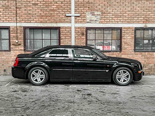 Chrysler 300C HEMI 5.7 V8 340hp 2006 Youngtimer