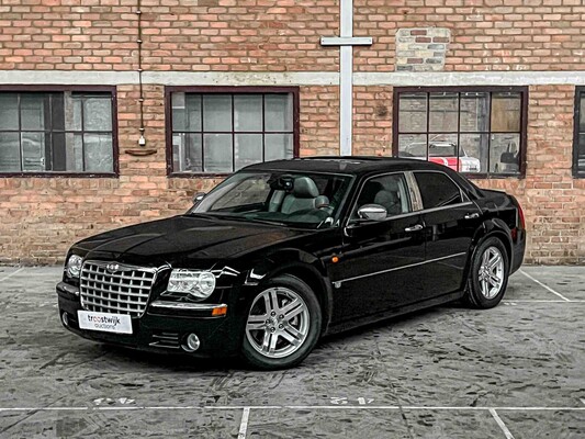 Chrysler 300C HEMI 5.7 V8 340hp 2006 Youngtimer