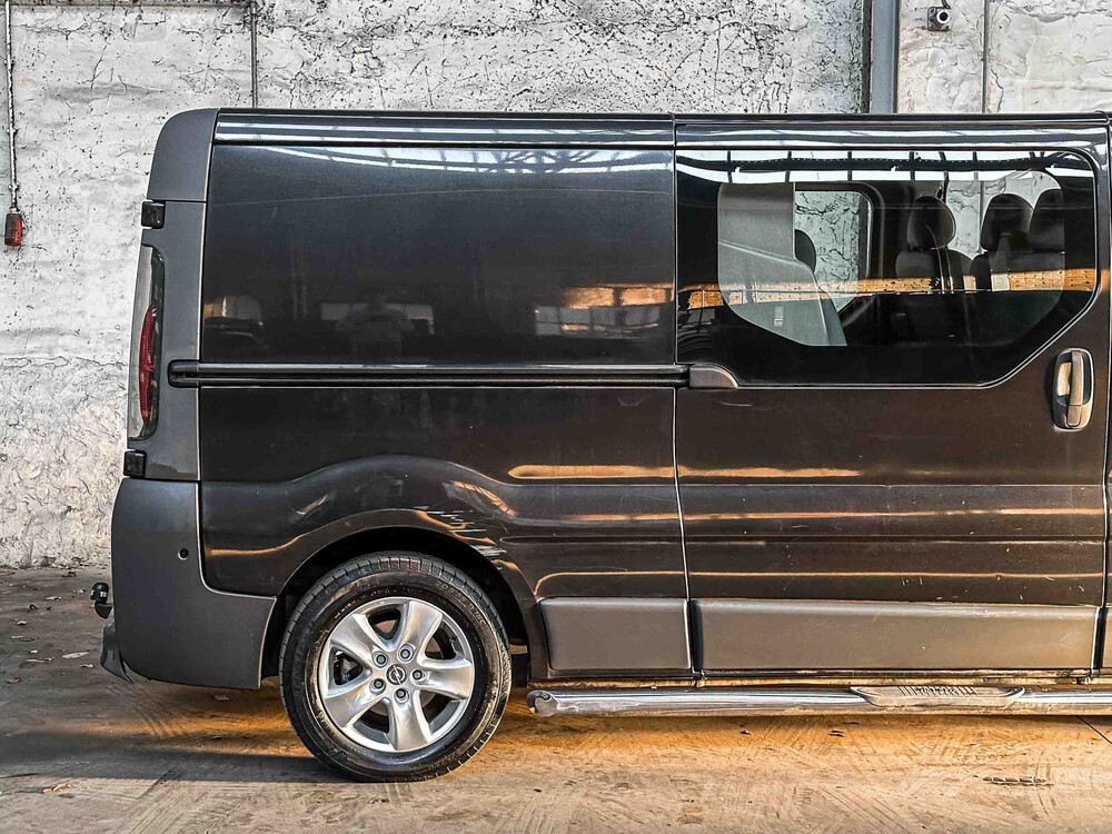 Opel Vivaro 1.9 CDTI L2H1 6-Pers. 82PS 2004, 42-BP-TK