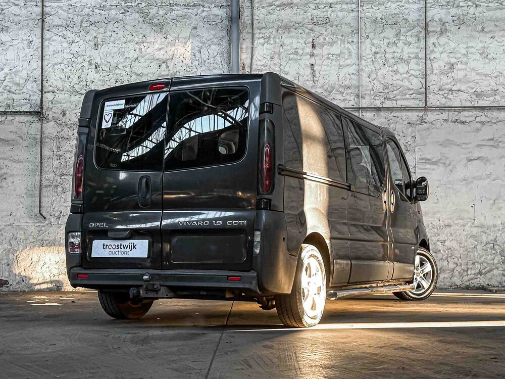 Opel Vivaro 1.9 CDTI L2H1 6-Pers. 82PS 2004, 42-BP-TK