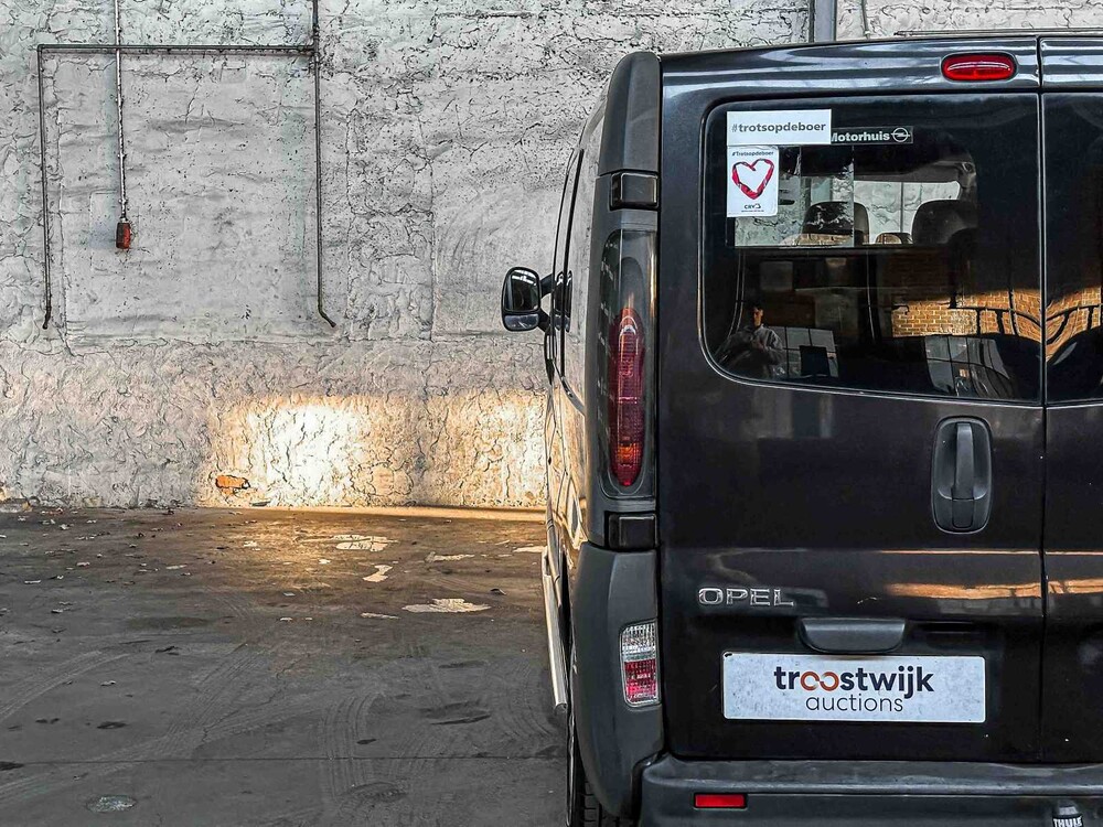 Opel Vivaro 1.9 CDTI L2H1 6-Pers. 82PS 2004, 42-BP-TK