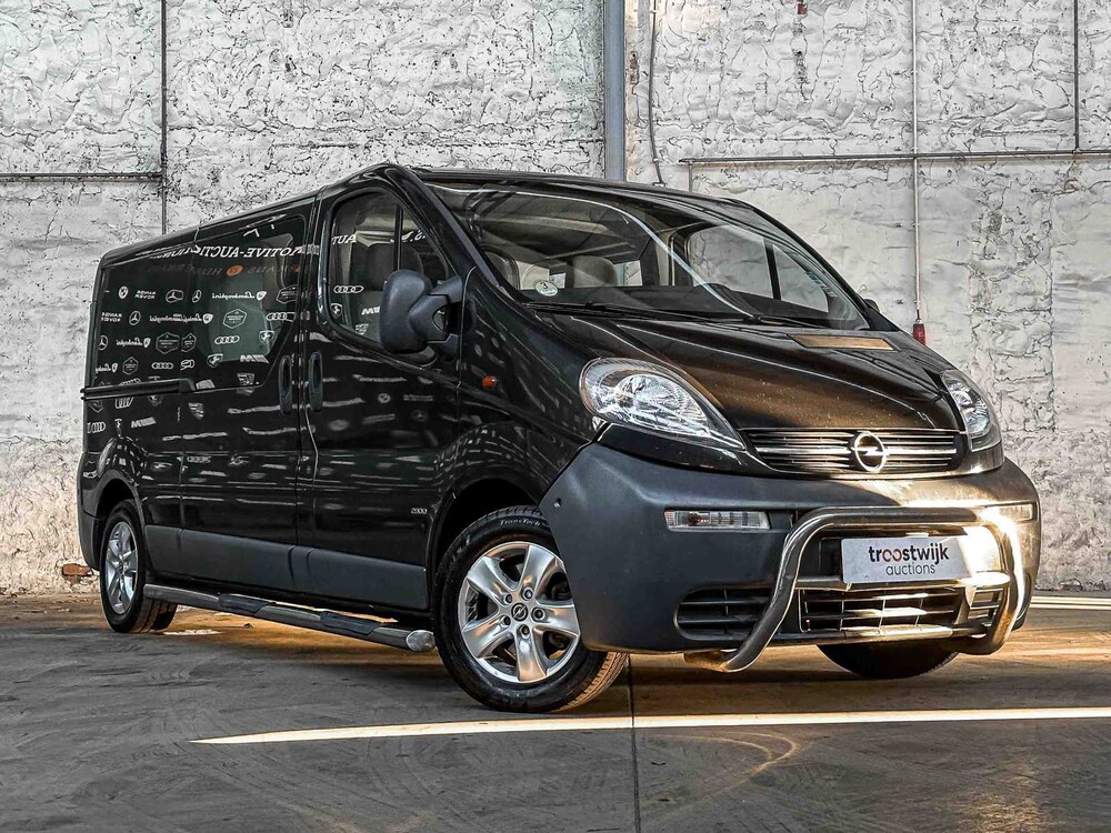 Opel Vivaro 1.9 CDTI L2H1 6-Pers. 82PS 2004, 42-BP-TK