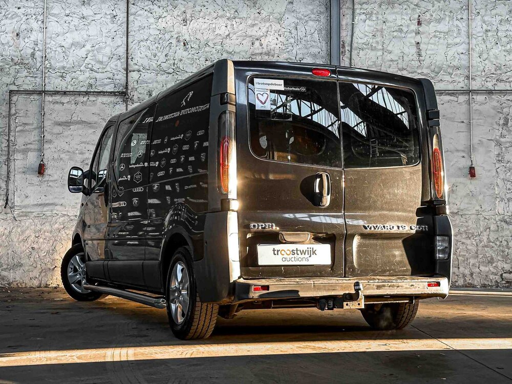 Opel Vivaro 1.9 CDTI L2H1 6-Pers. 82PS 2004, 42-BP-TK