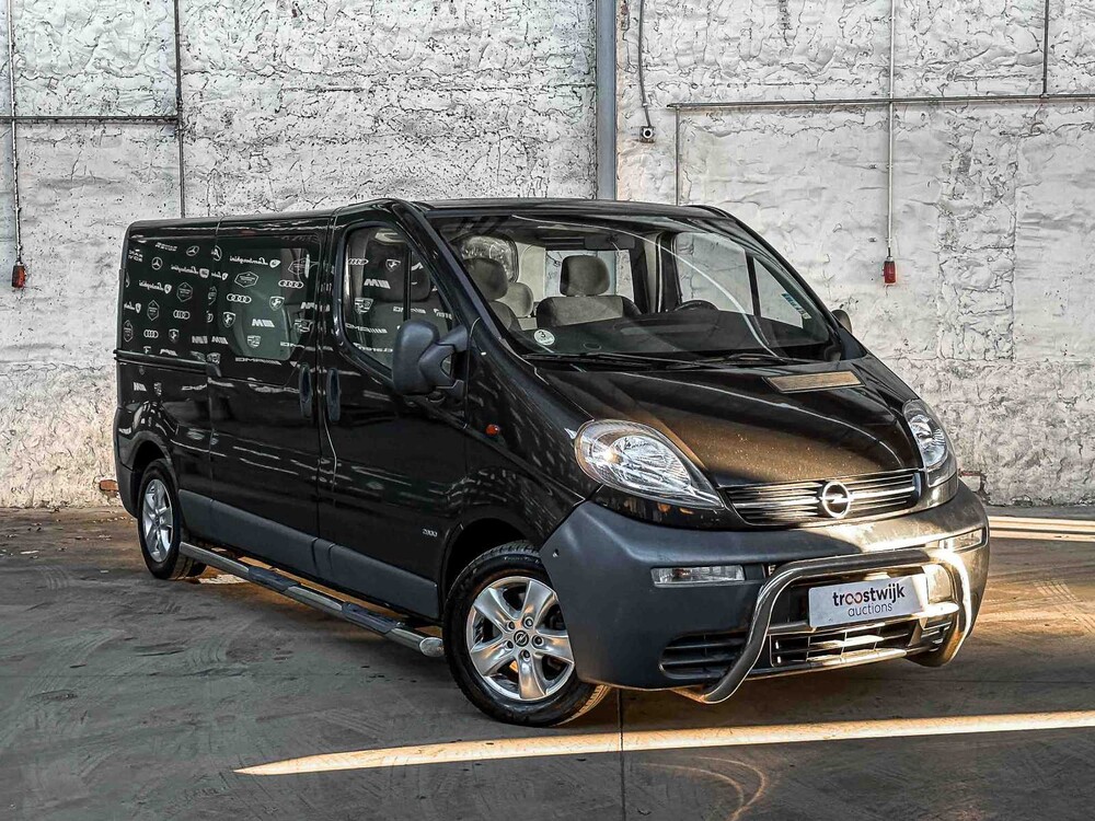 Opel Vivaro 1.9 CDTI L2H1 6-Pers. 82PS 2004, 42-BP-TK