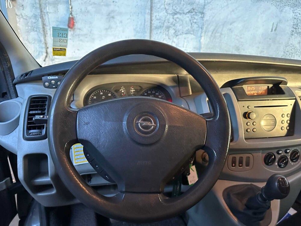 Opel Vivaro 1.9 CDTI L2H1 6-Pers. 82PS 2004, 42-BP-TK