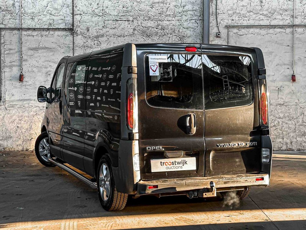 Opel Vivaro 1.9 CDTI L2H1 6-Pers. 82PS 2004, 42-BP-TK