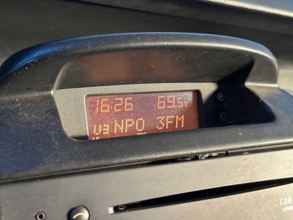 Opel Vivaro 1.9 CDTI L2H1 6-Pers. 82PS 2004, 42-BP-TK