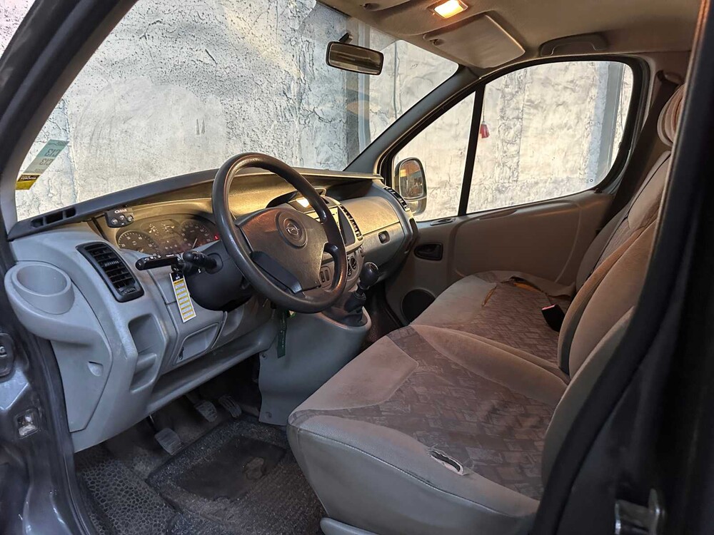 Opel Vivaro 1.9 CDTI L2H1 6-Pers. 82PS 2004, 42-BP-TK