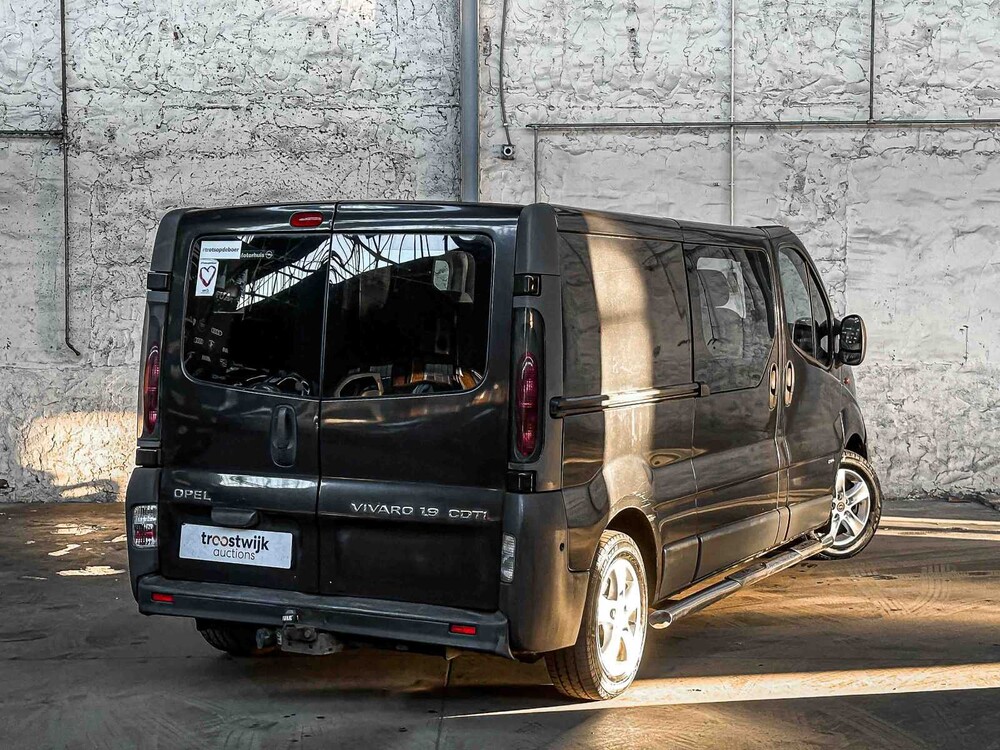 Opel Vivaro 1.9 CDTI L2H1 6-Pers. 82PS 2004, 42-BP-TK
