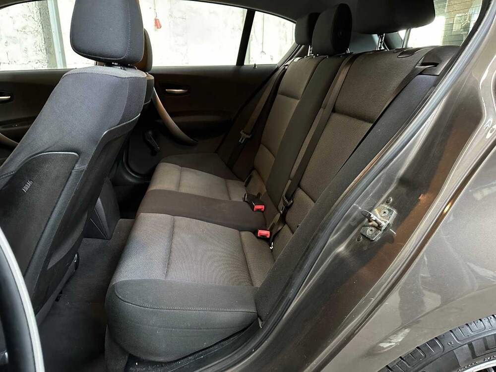 BMW 116i Business Line 1er 116PS 2006, 77-SG-JZ