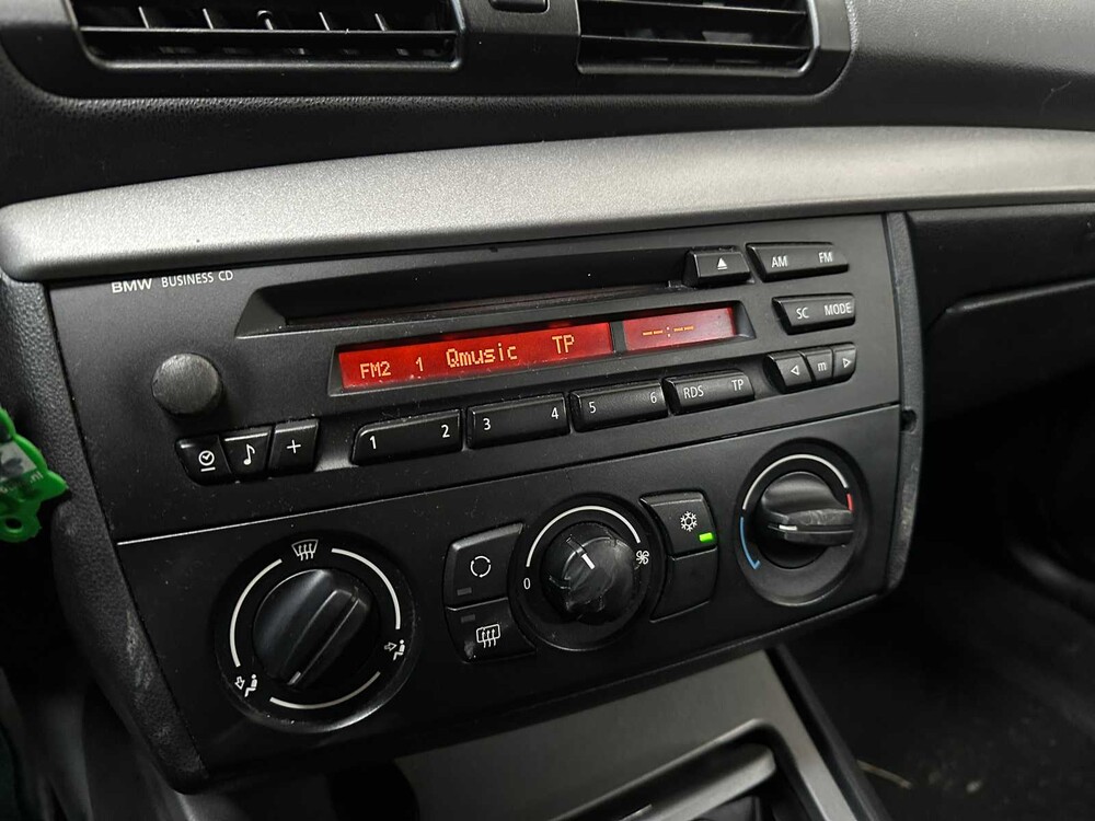 BMW 116i Business Line 1er 116PS 2006, 77-SG-JZ