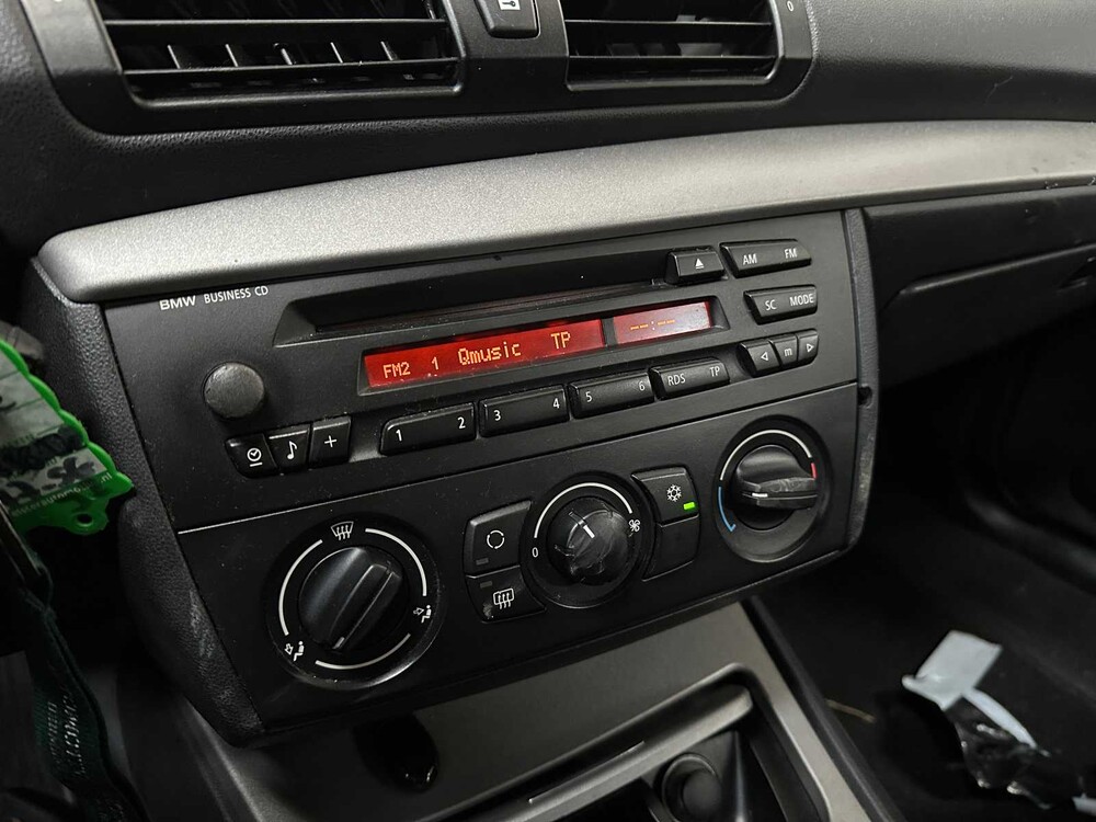 BMW 116i Business Line 1er 116PS 2006, 77-SG-JZ