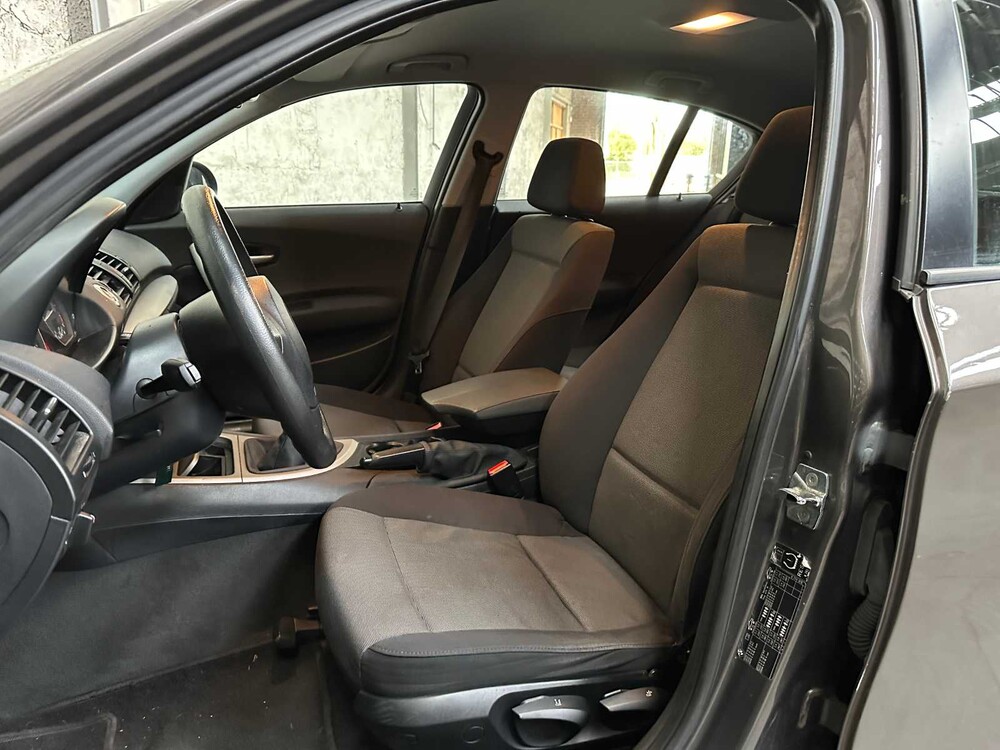 BMW 116i Business Line 1er 116PS 2006, 77-SG-JZ