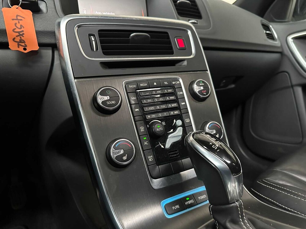 Volvo V60 2.4 D6 AWD Pl.i Summe. 215PS 2013, 4-SJX-92