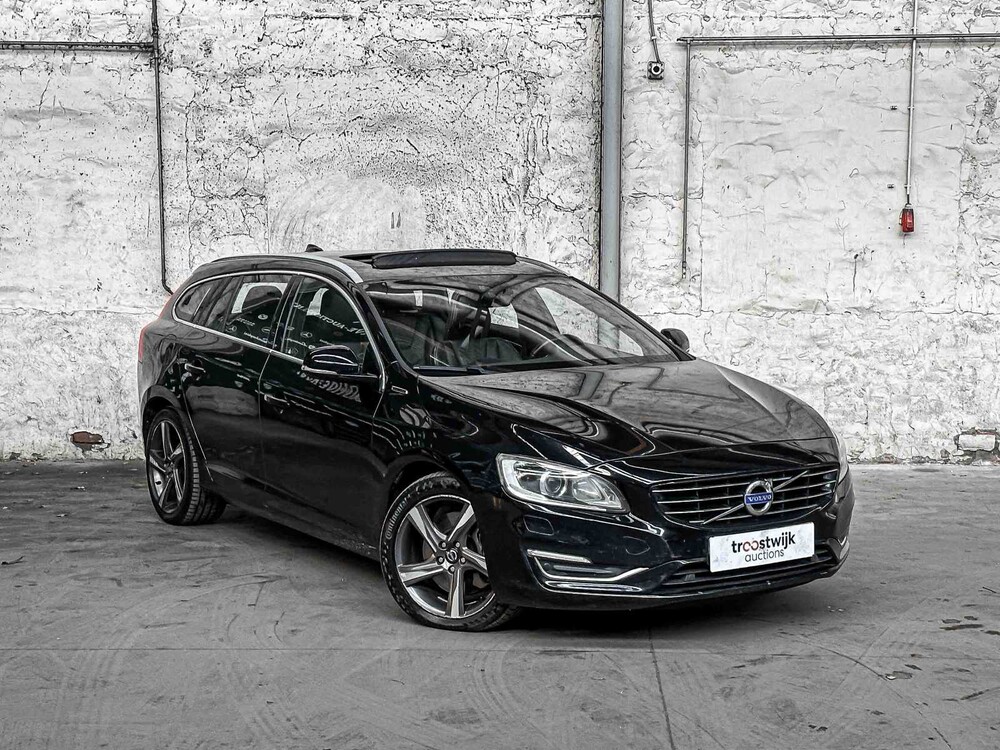 Volvo V60 2.4 D6 AWD Pl.i Summe. 215PS 2013, 4-SJX-92