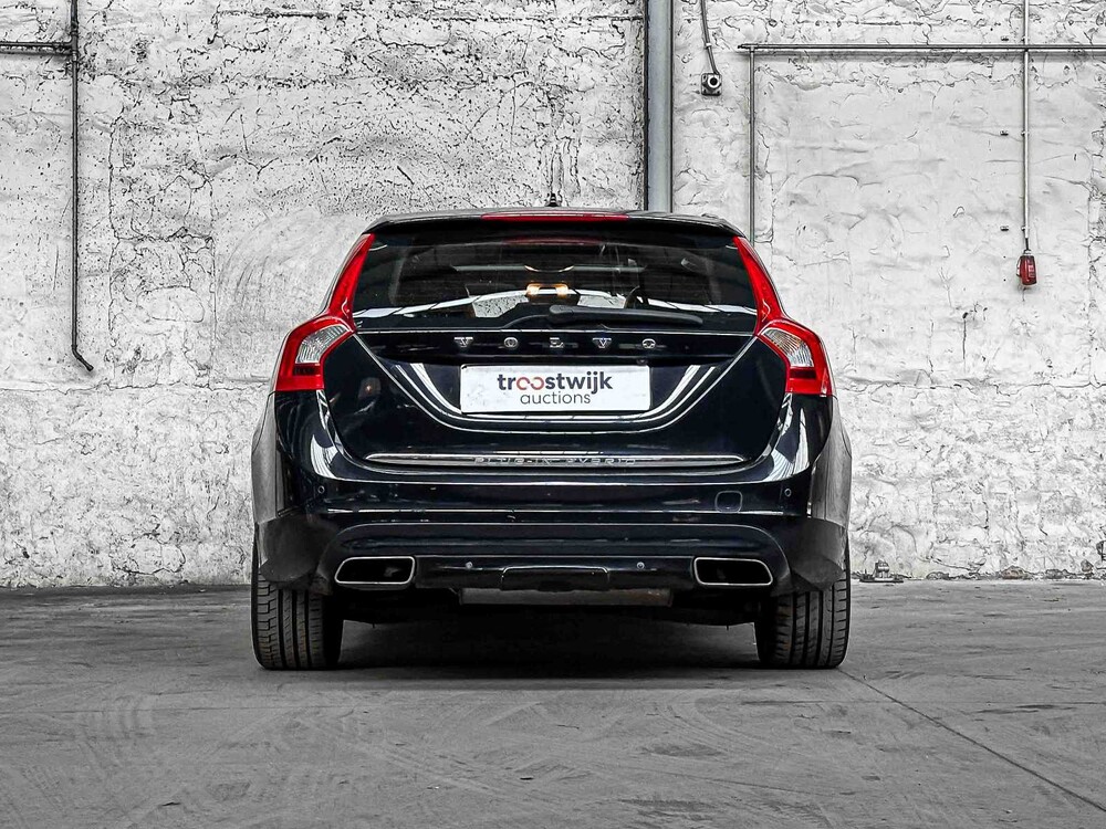 Volvo V60 2.4 D6 AWD Pl.i Summe. 215PS 2013, 4-SJX-92
