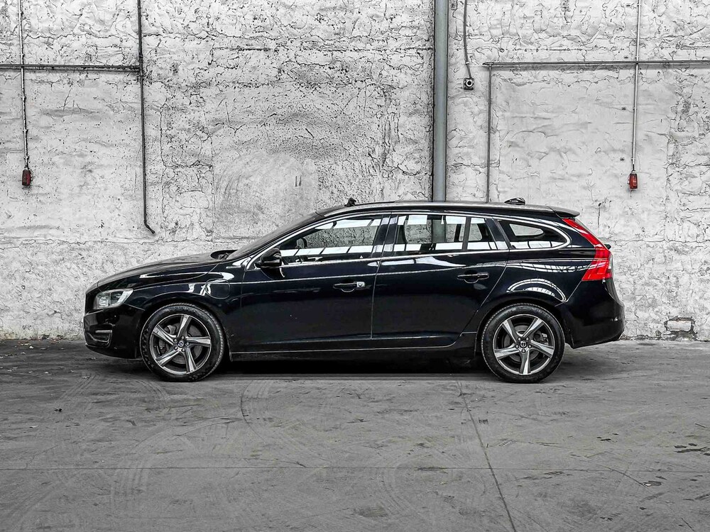 Volvo V60 2.4 D6 AWD Pl.i Summe. 215PS 2013, 4-SJX-92