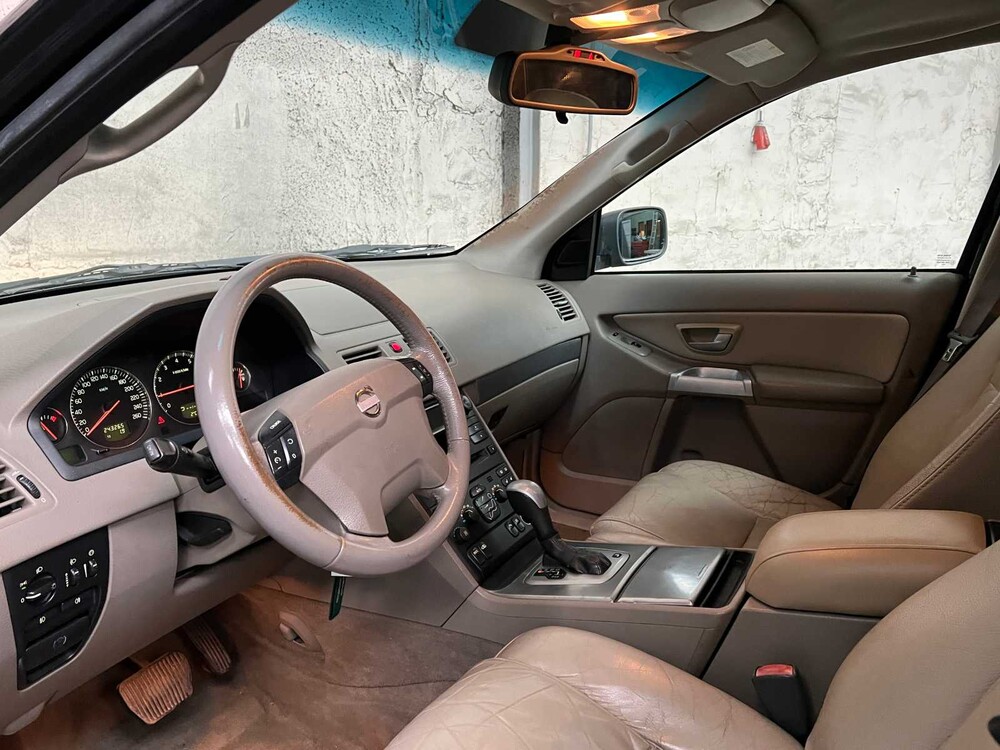 Volvo XC90 2.5 T 209PS 2003, SJ-840-L