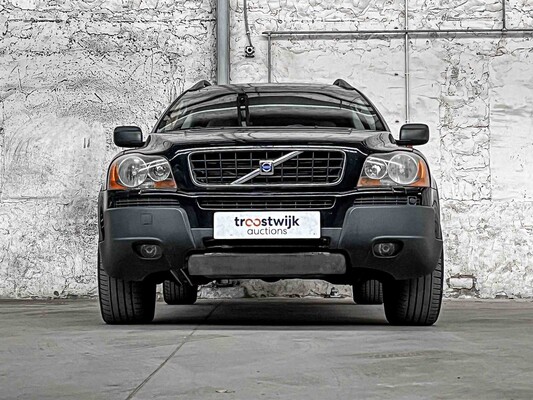 Volvo XC90 2.5 T 209hp 2003, SJ-840-L