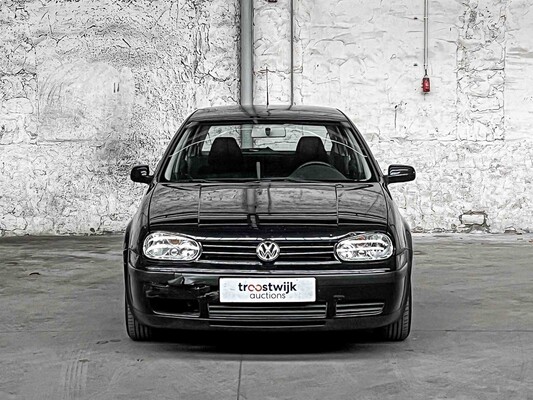 Volkswagen Golf 2.0 Trendline 116hp 2000, 32-DT-ZH