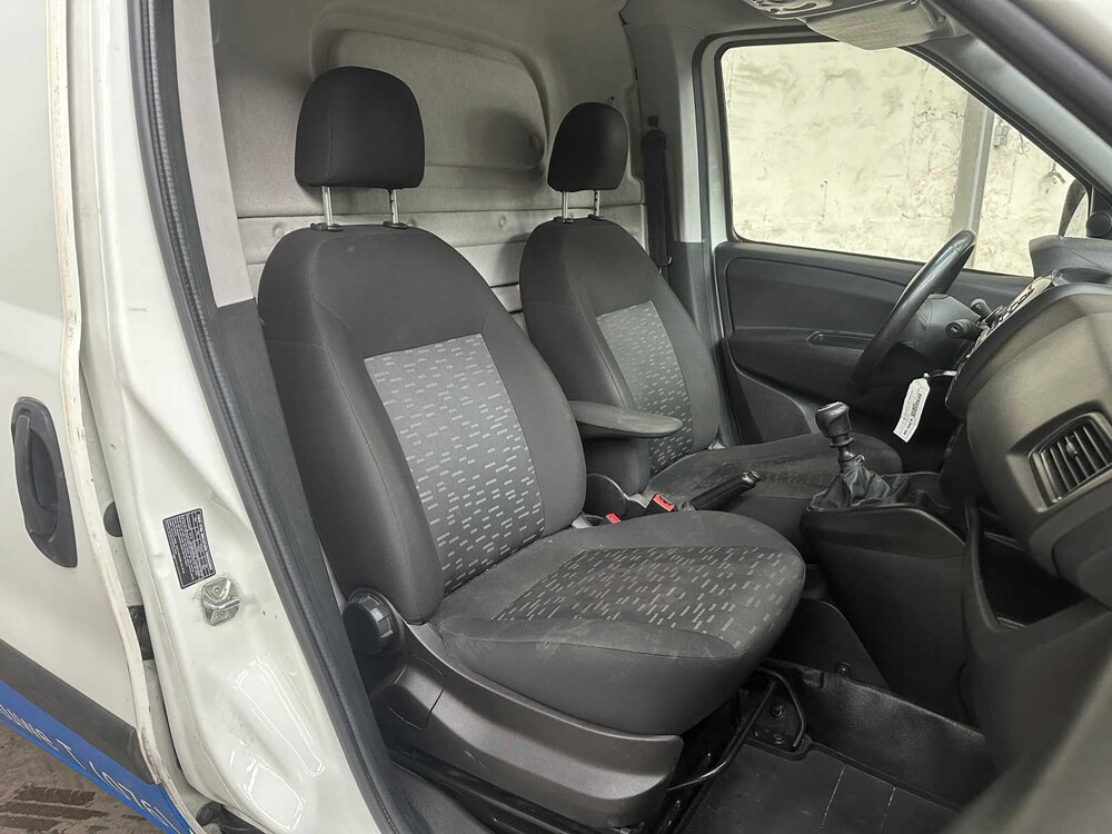 Opel Combo 1.6 CDTi L2H1 Sport 105PS 2018, V-391-SX