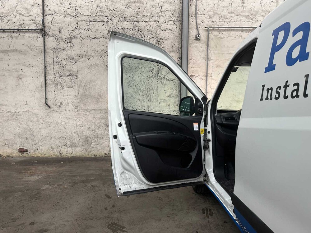 Opel Combo 1.6 CDTi L2H1 Sport 105PS 2018, V-391-SX