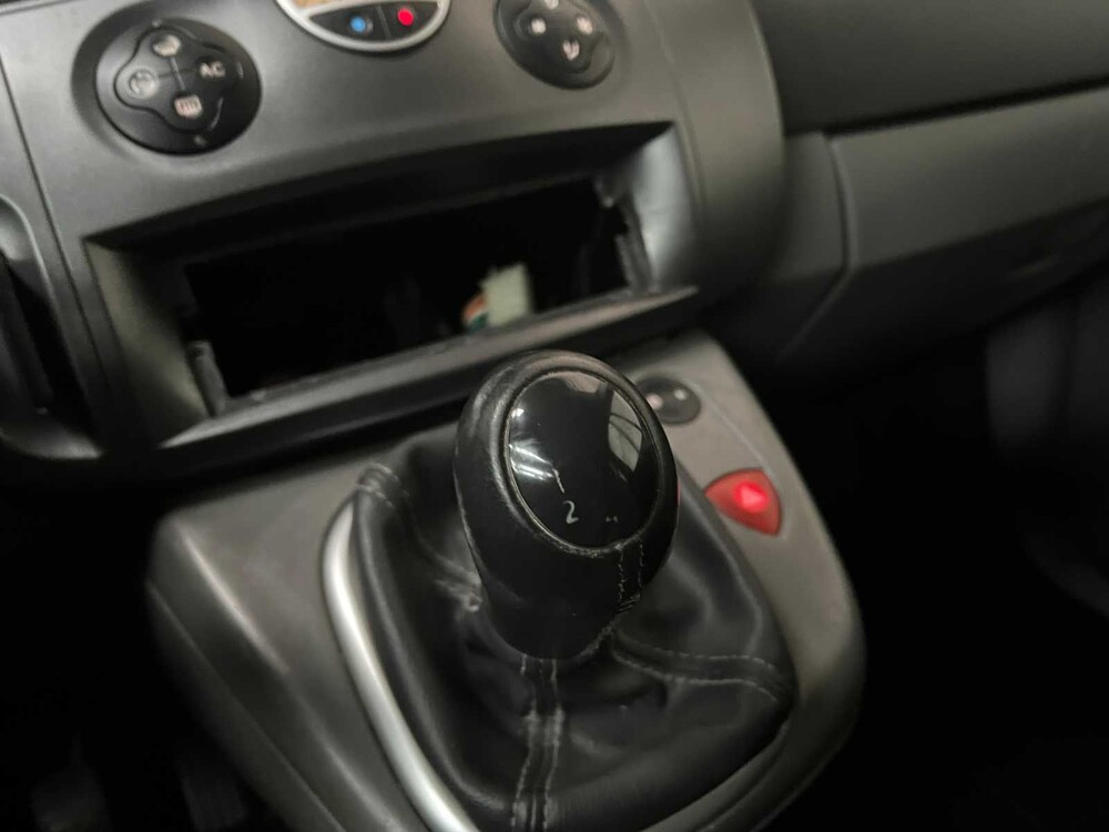 Renault Scénic 1.6-16V Expr. Sockel 113PS 2004, 20-PR-DK