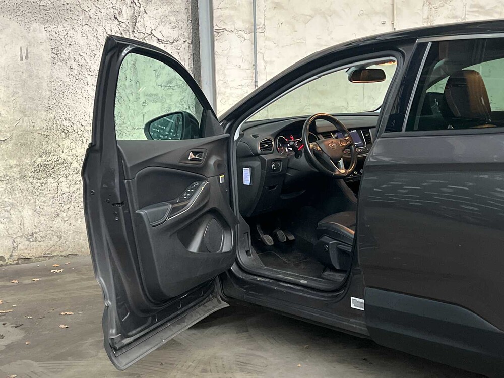 Opel Grandland X 1.2 Turbo Bus. Bsp. 131HP 2020, H-724-HP