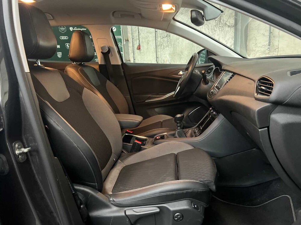 Opel Grandland X 1.2 Turbo Bus. Bsp. 131HP 2020, H-724-HP