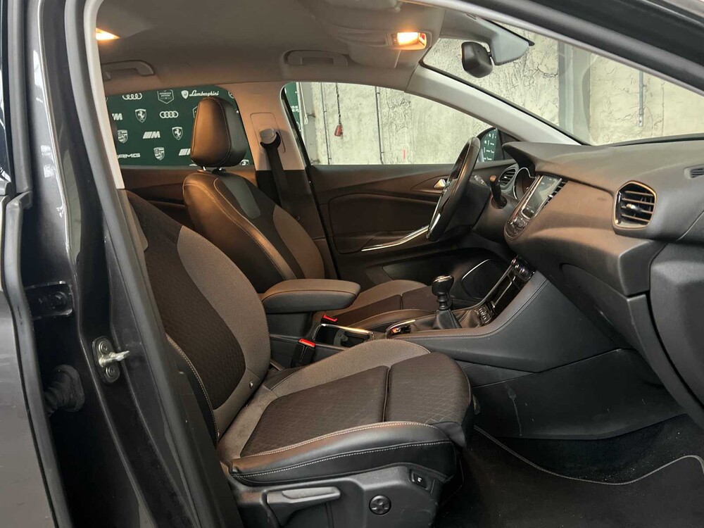 Opel Grandland X 1.2 Turbo Bus. Bsp. 131HP 2020, H-724-HP
