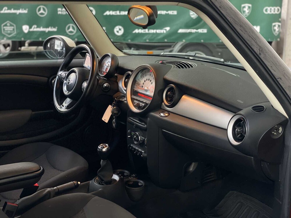 Mini Cooper One 1.6 MINIMALIST Business Line 98PS 2010 (Original-NL), 37-NPB-5