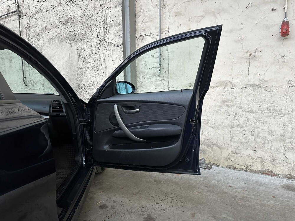 BMW 116i Business Line 1er 116PS 2007, 59-XN-VX