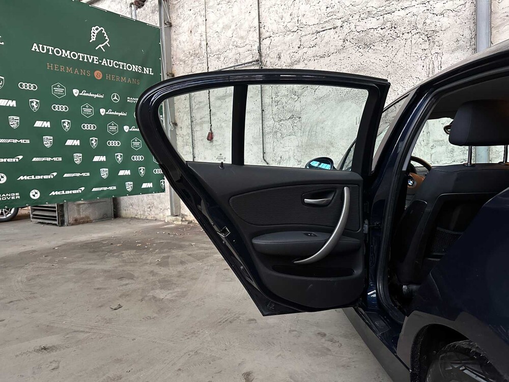 BMW 116i Business Line 1er 116PS 2007, 59-XN-VX