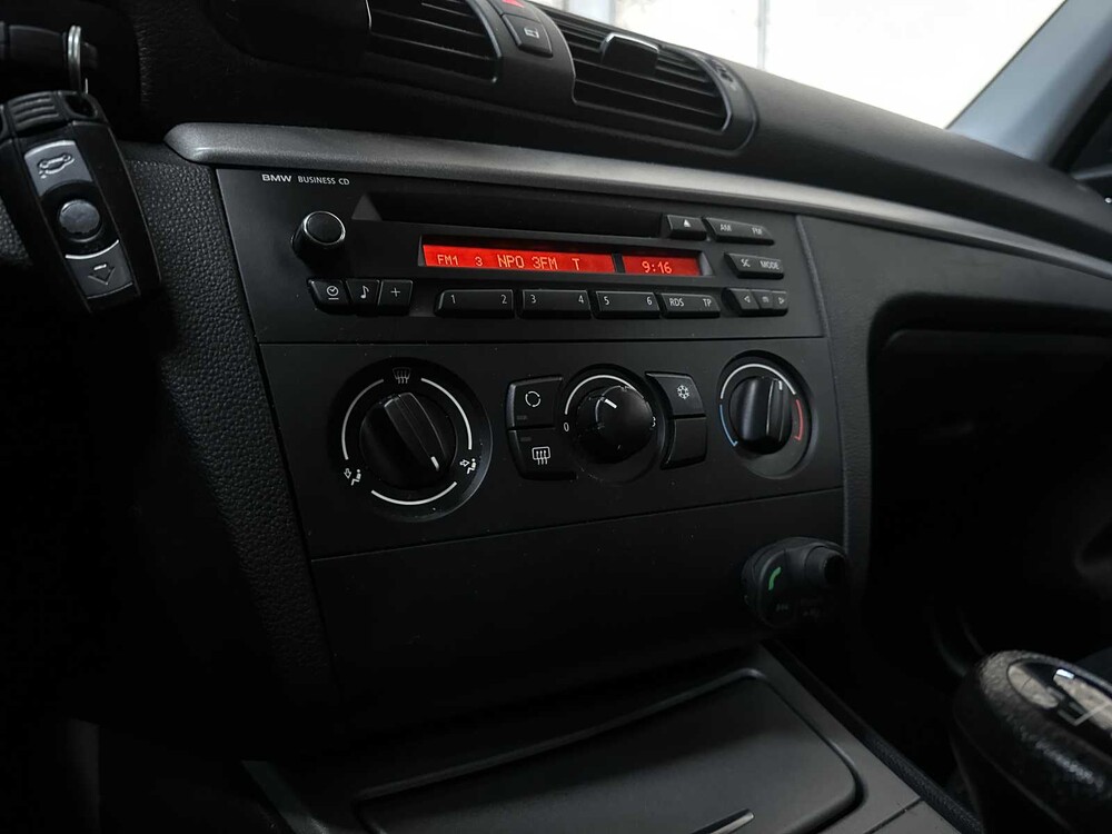 BMW 116i Business Line 1er 116PS 2007, 59-XN-VX