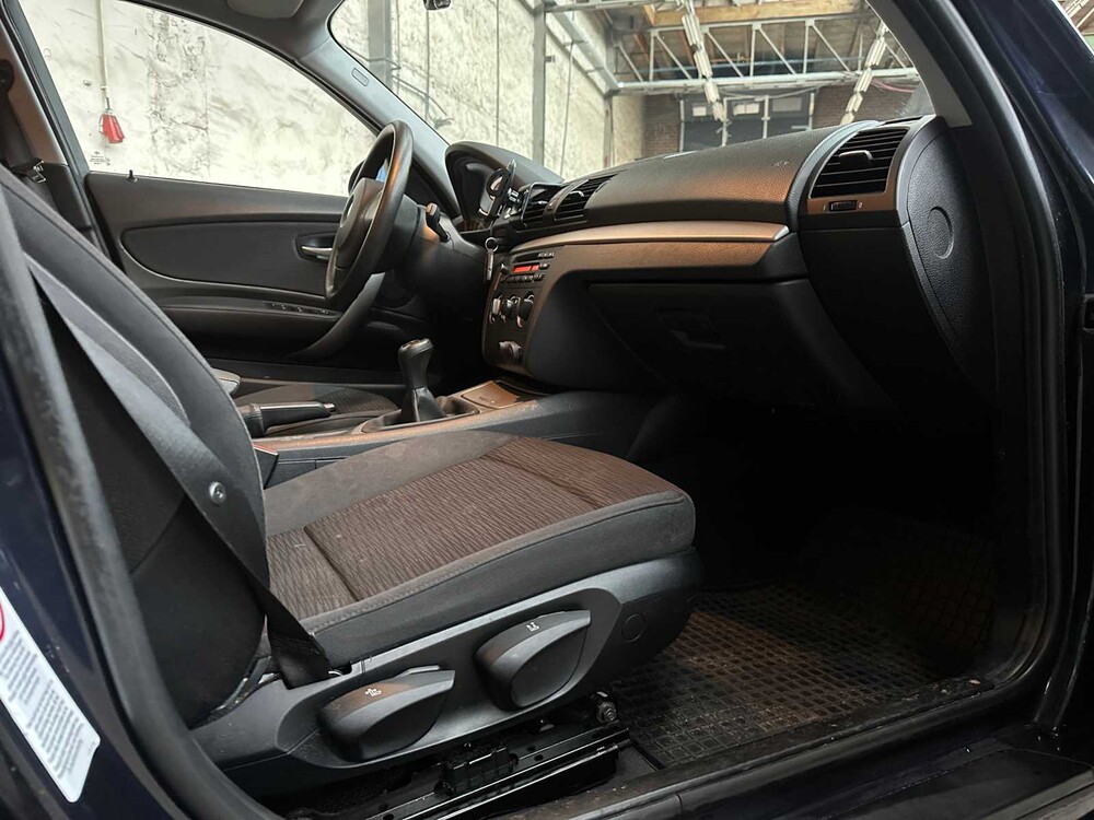 BMW 116i Business Line 1er 116PS 2007, 59-XN-VX