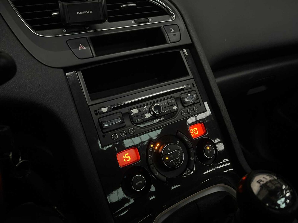 Peugeot 5008 1.6 THP B.L. Exe 7p. 156PS 2013, 9-TFV-33