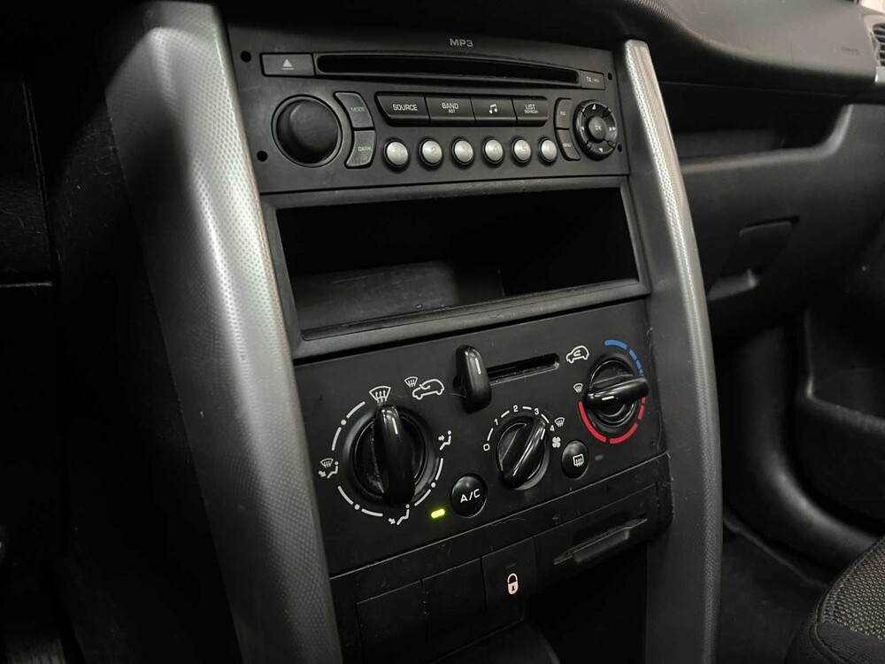 Peugeot 207 SW 1.6 VTi XS 120PS 2008, 70-ZR-PP