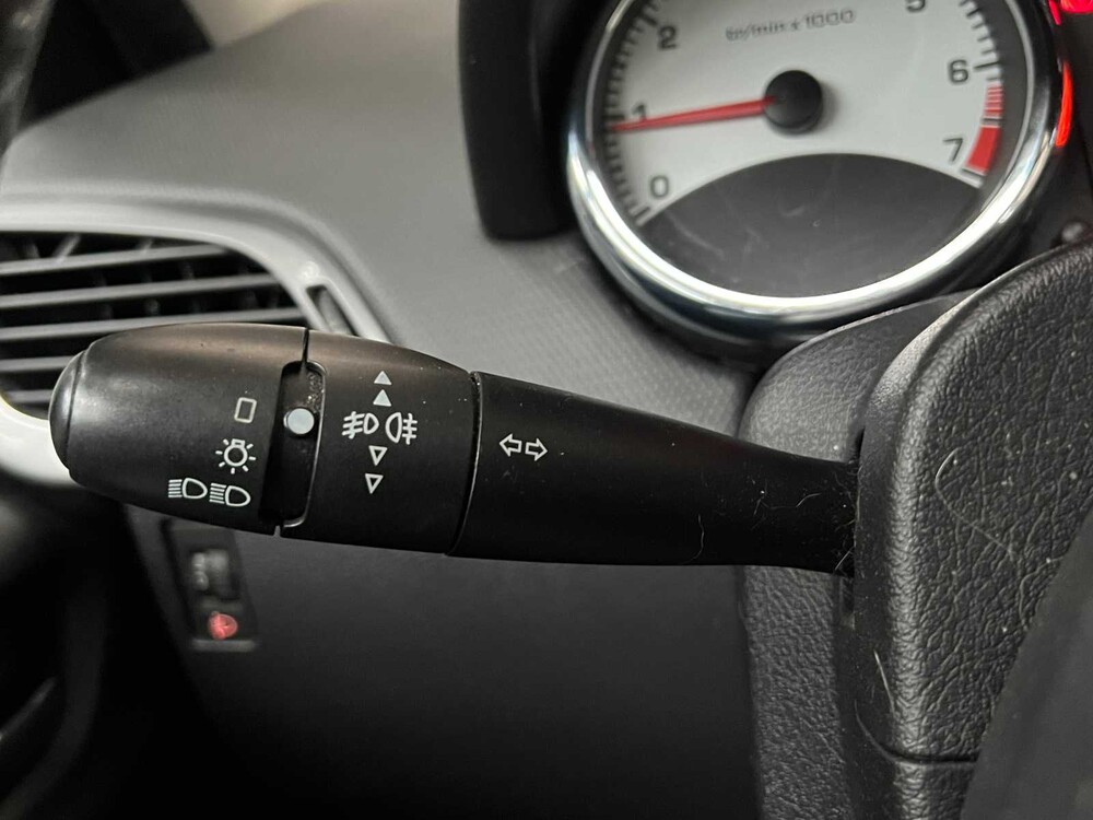 Peugeot 207 SW 1.6 VTi XS 120PS 2008, 70-ZR-PP