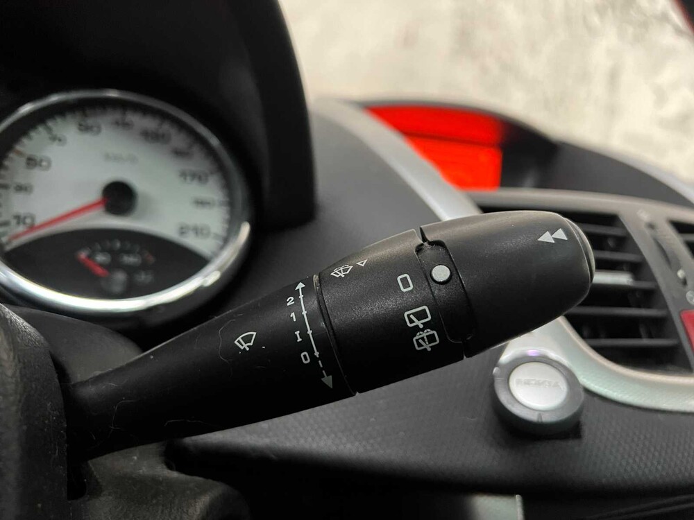 Peugeot 207 SW 1.6 VTi XS 120PS 2008, 70-ZR-PP