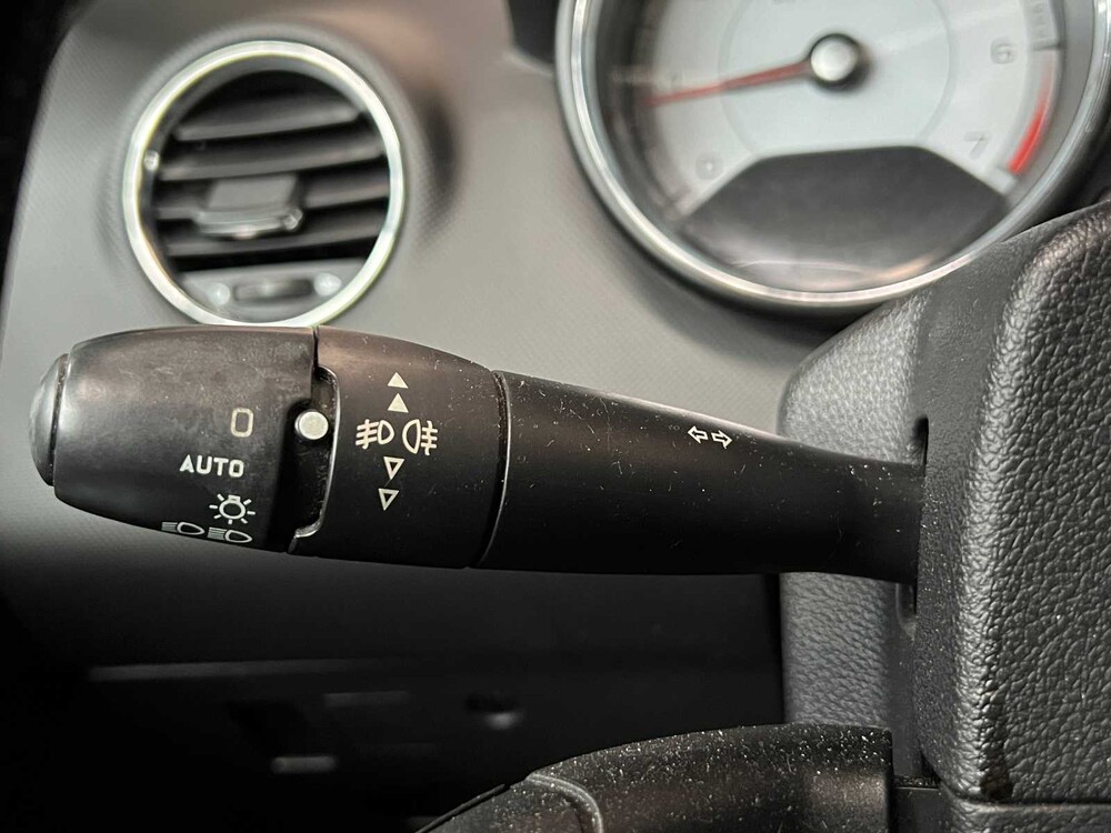 Peugeot 308 1.6 THP XT 140PS 2008, 18-HGZ-5