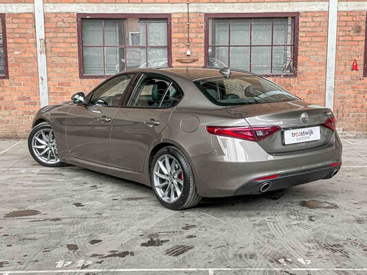 Alfa Romeo Giulia 2.2 Super 179hp 2017, RP-249-P