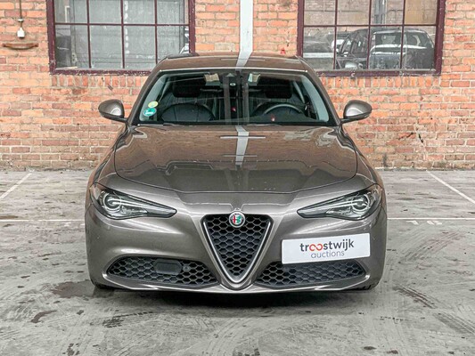 Alfa Romeo Giulia 2.2 Super 179hp 2017, RP-249-P