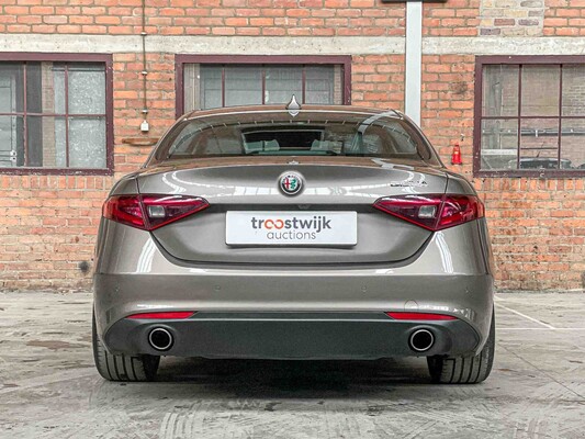 Alfa Romeo Giulia 2.2 Super 179hp 2017, RP-249-P