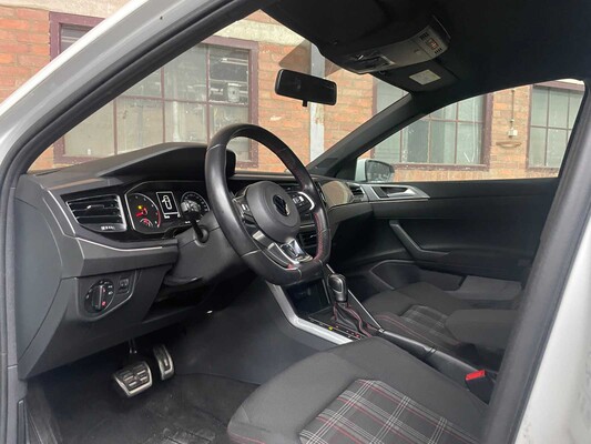 Volkswagen Polo GTI 2.0 TSI 200pk 2020, X-677-ZR