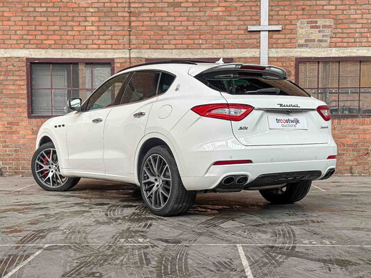 Maserati Levante SQ4 3.0 V6 424pk 2017