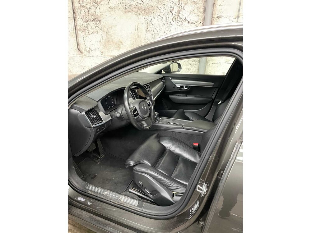 Volvo V90 2.0 T4 Momentum Pro 190pk 2019, G-197-LJ