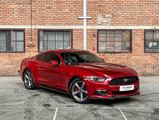 Ford Mustang 3.7 V6 300pk Coupé 2015